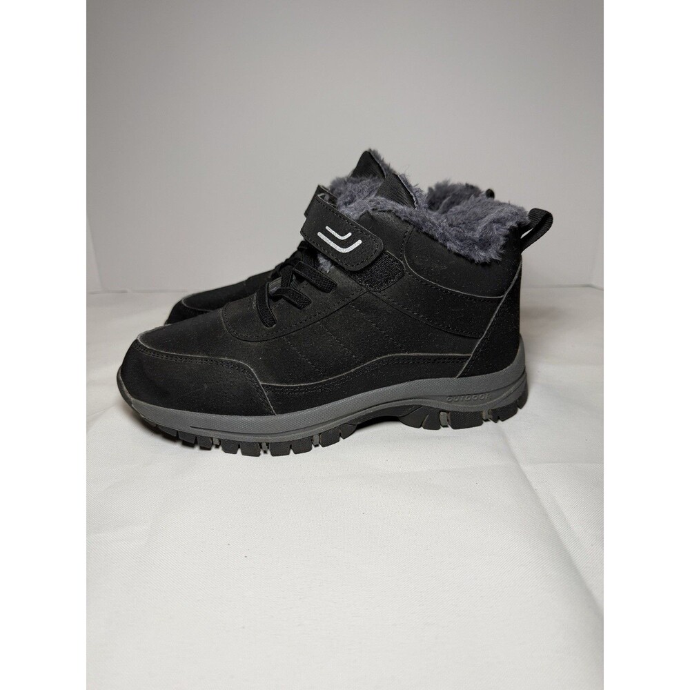 Black Ankle High Sherpa Lines Slip On Boots Size 37- US 6.5 to 7 - Picture 2 of 6